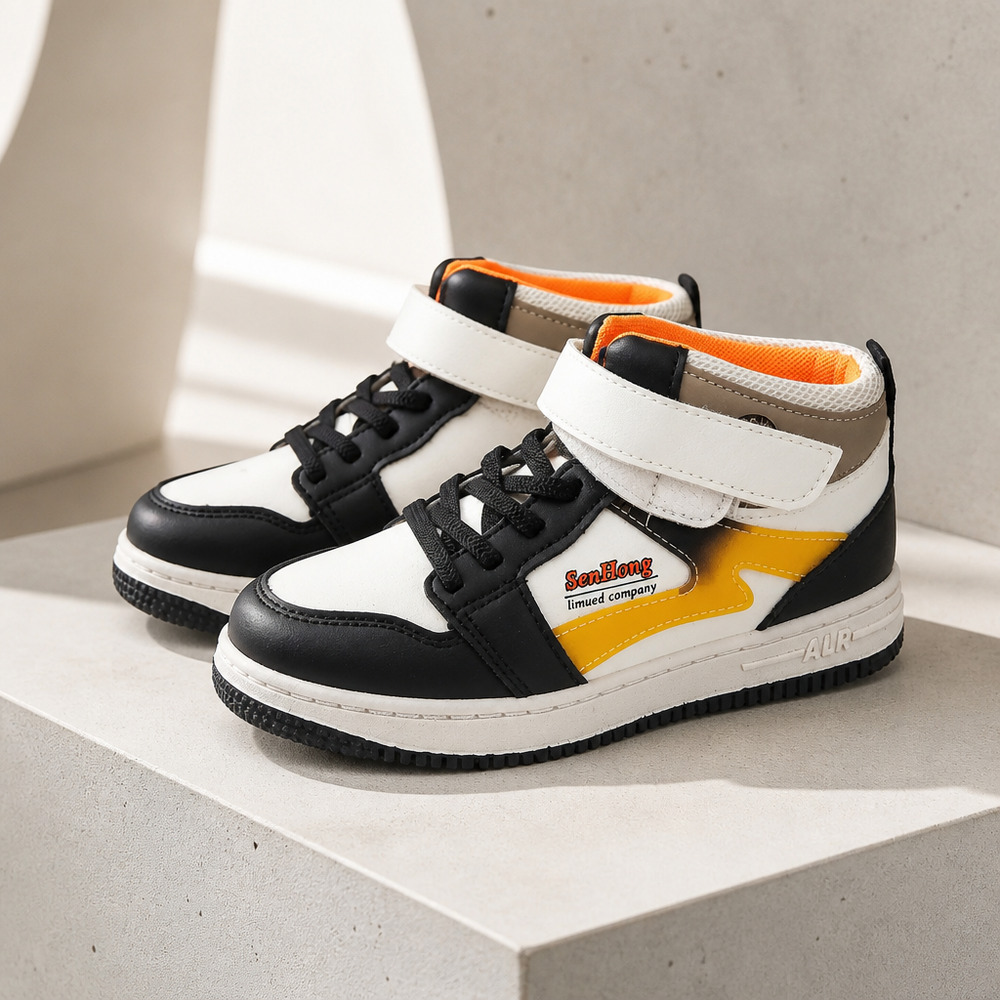 NWOB Boys High-Top Sneakers size EU34 UK2 US 3